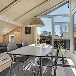 度假居 2 Bedroom Stunning In 欧德尔