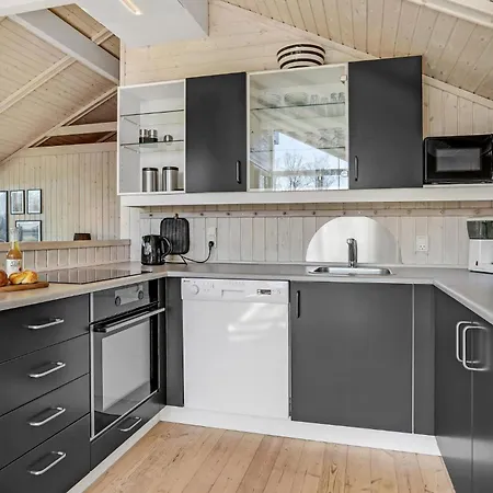 2 Bedroom Stunning In Nyaraló *